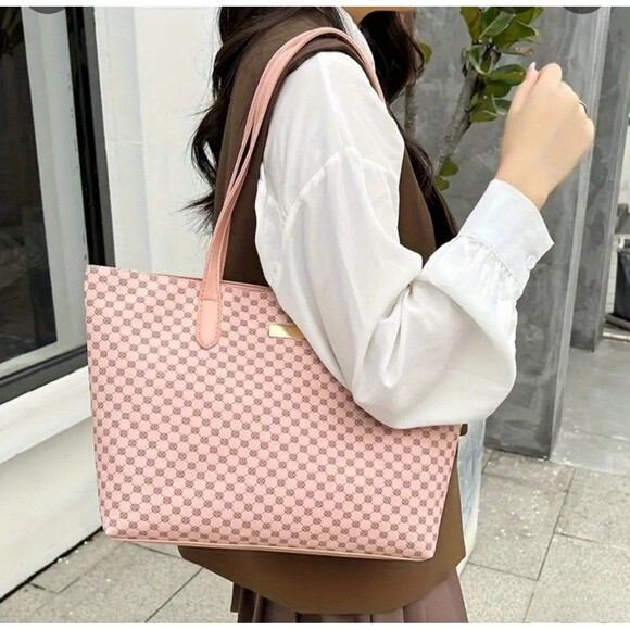 cute pink fuax leather everyday tote - Picture 2 of 3
